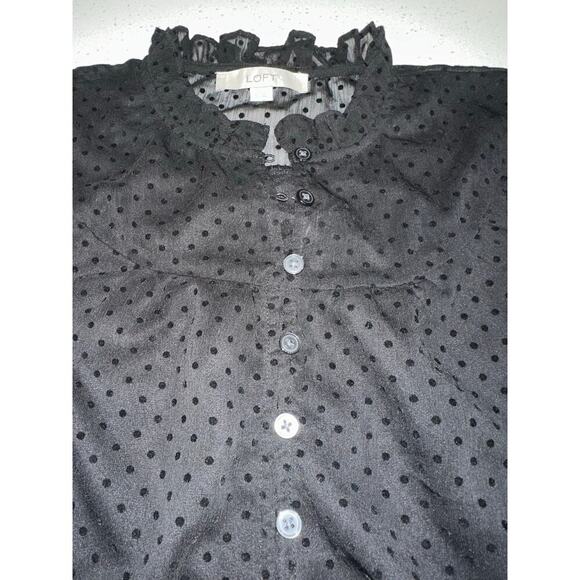 Loft Women’s Blouse Black Sheer Textured Ruffle collar lines XS
Party night out - Picture 5 of 12